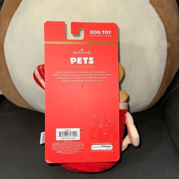Hallmark Plush Mugs & Kisses Red Gingerbread Candy Squeaky Dog Toy Chews - Picture 3 of 11